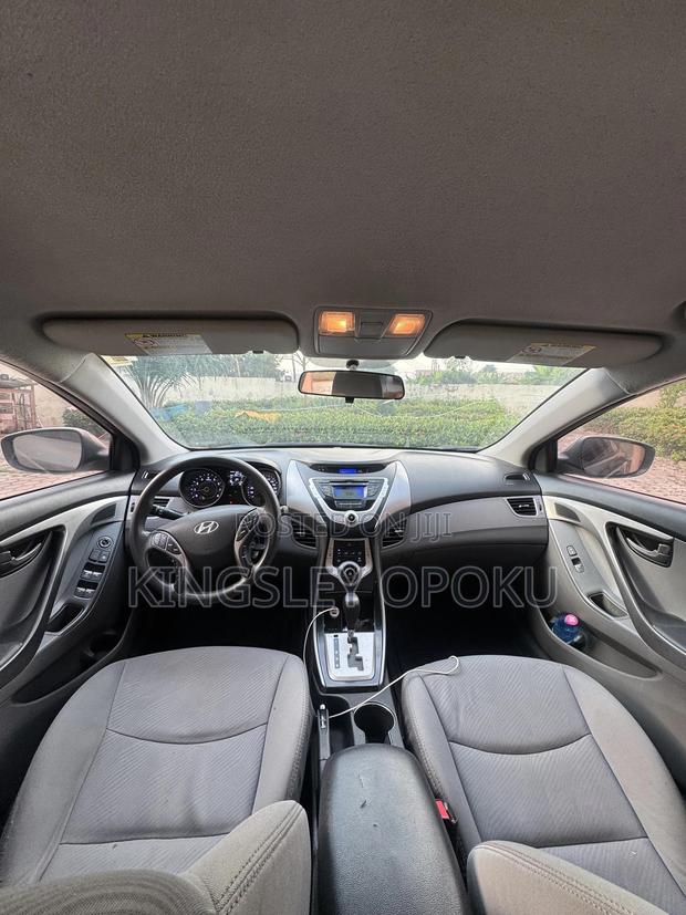 Hyundai Elantra 2012 Gray