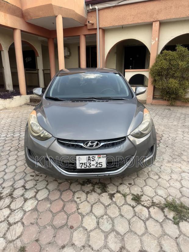 Hyundai Elantra 2012 Gray