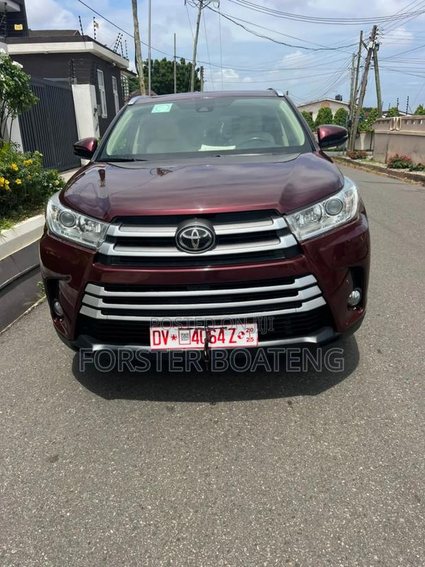 Toyota Highlander XLE 2019 Burgundy