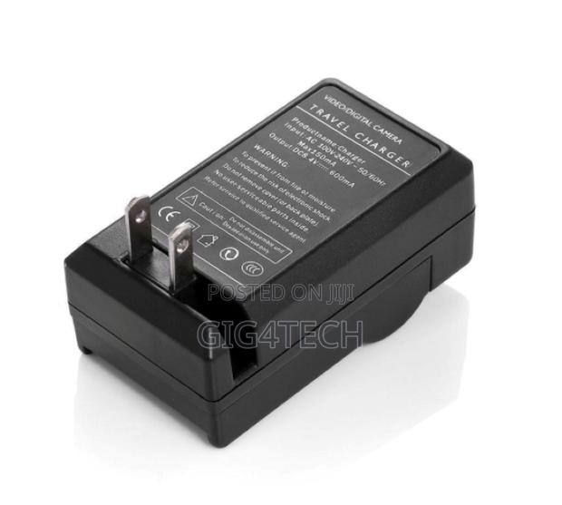 Extra Battery Charger for Np-F550, Np-F570, Np-F770, Np-F970 Batteries · Photo 4