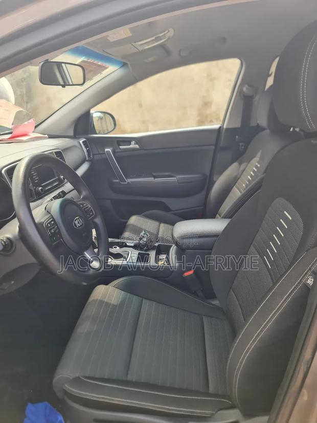 Kia Sportage LX FWD 2018 Gray