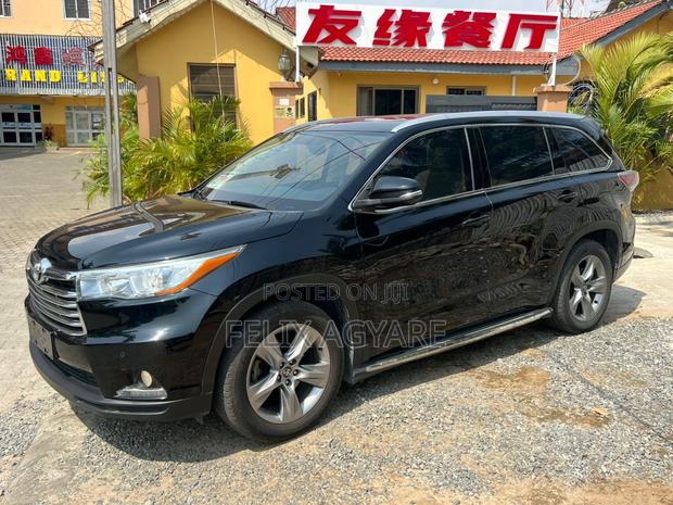 Toyota Highlander XLE 4x4 V6 (3.5L 6cyl 8A) 2017 Black