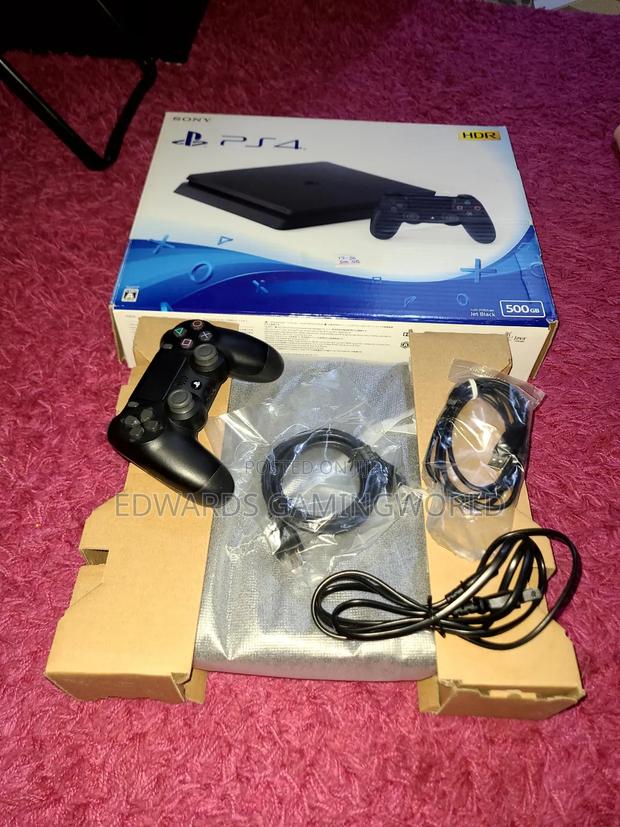 Ps4 Slim Brand New in Box photo 2
