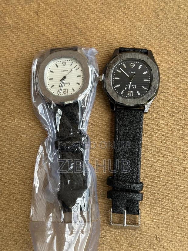 Unisex Leather Watch photo 2