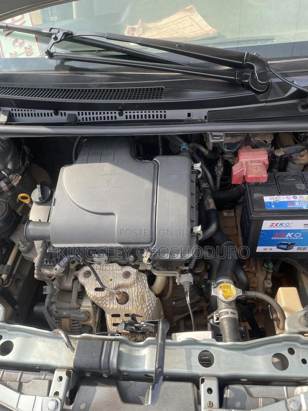 Toyota Vitz 2013 Gray