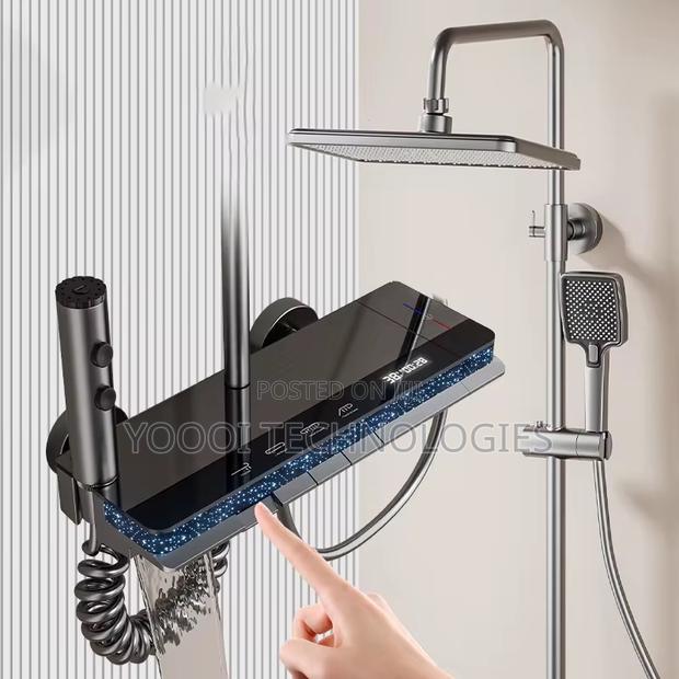 Digital Thermostatic 4 in 1 Piano Shower · Photo 4
