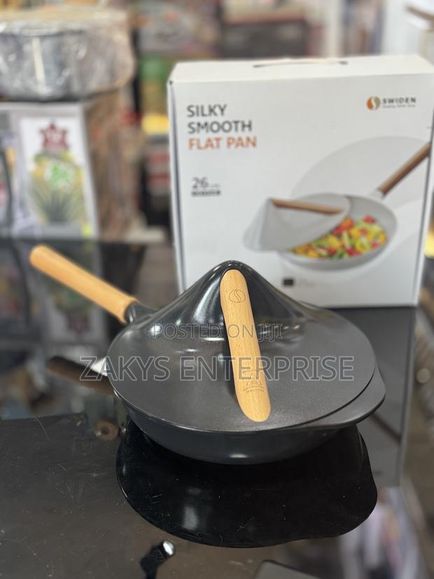 The Sweden Smooth Flat Fry Pan 26cm photo 2