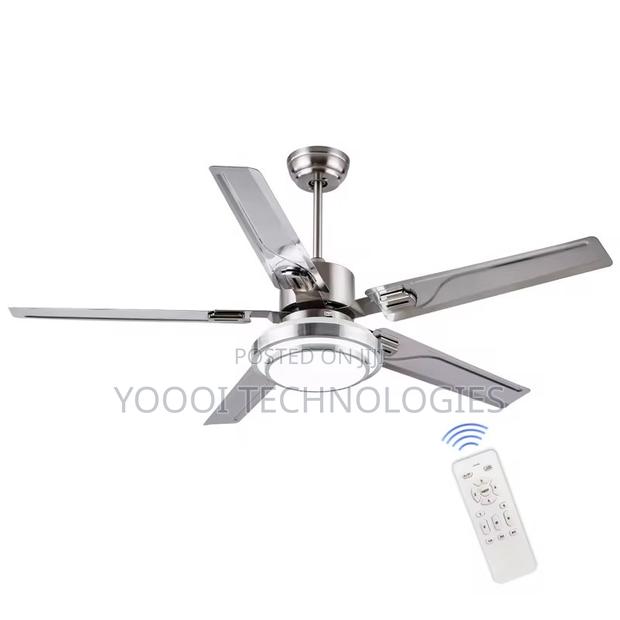 5 Blade Rustproof Fan Light