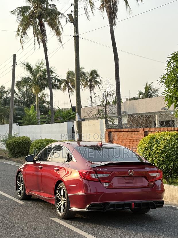 Honda Accord Touring 2.0T 2021