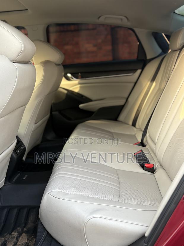 Honda Accord Touring 2.0T 2021