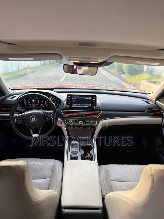 Honda Accord Touring 2.0T 2021