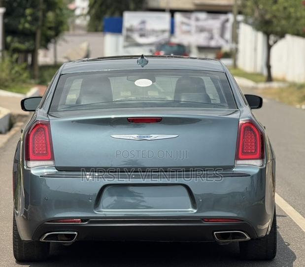 Chrysler 300C 2019