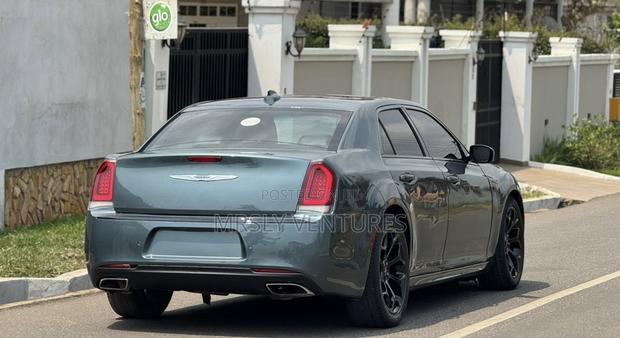Chrysler 300C 2019