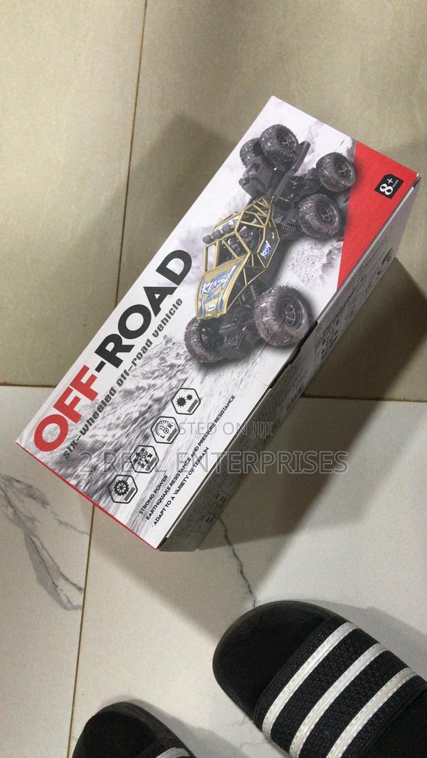 New Alloy 6 Wheel Off Road Remote Control Car Rechargeable Battery Uk photo 3