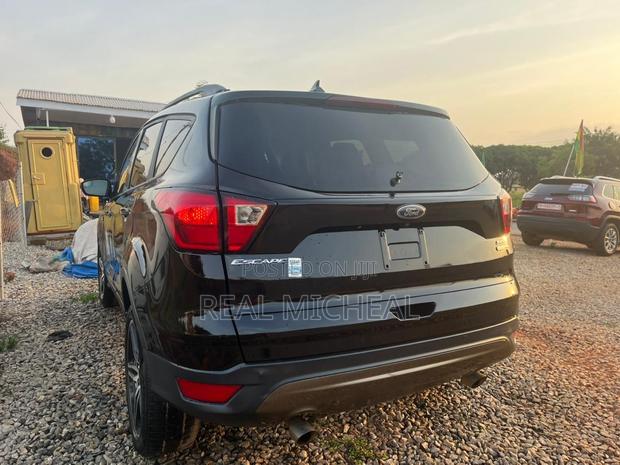 Ford Explorer Limited FWD 2019 Black