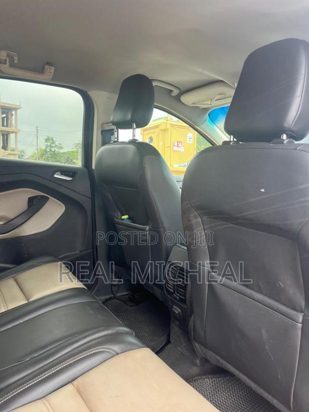Ford Explorer Limited FWD 2019 Black