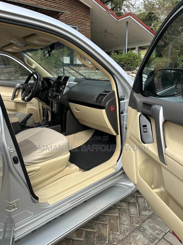 Toyota Land Cruiser Prado 3.0 D-4D (190 Hp) 7 seats 2015 Silver