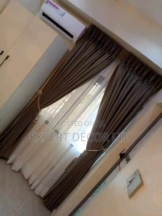 Classically Designed Curtains Drapes From Expert Décor photo 4