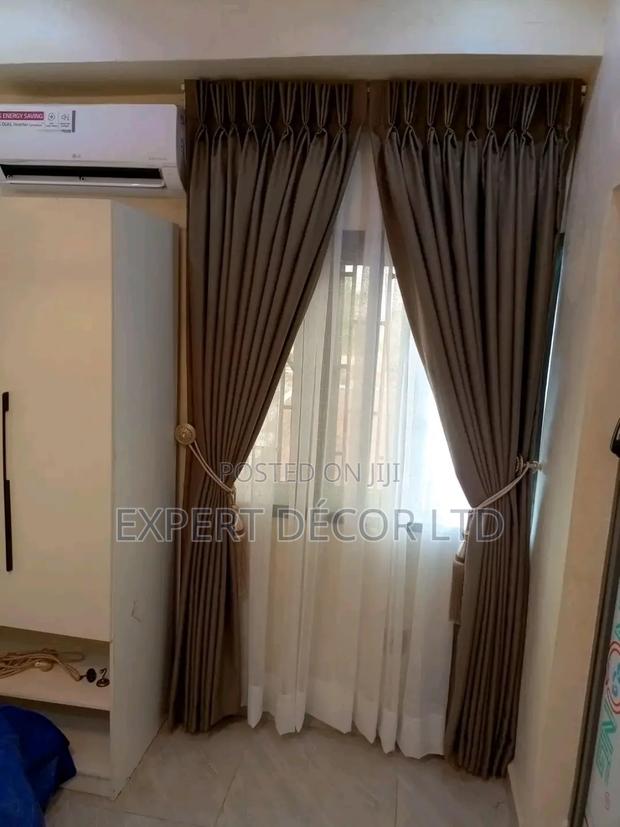 Classically Designed Curtains Drapes From Expert Décor photo 5