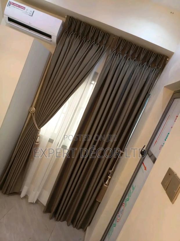 Classically Designed Curtains Drapes From Expert Décor photo 6