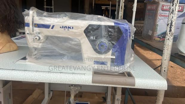 Jaki H1 Industrial Digital Sewing Machine · Photo 4