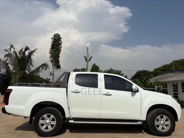 Isuzu D-MAX 2018 White