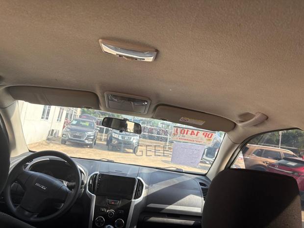 Isuzu D-MAX 2018 White