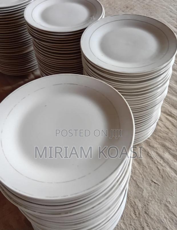 Durable Ceramic Side Plates: Rent