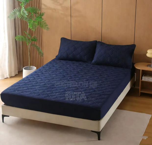 Water Proof Bedsheet · Photo 3