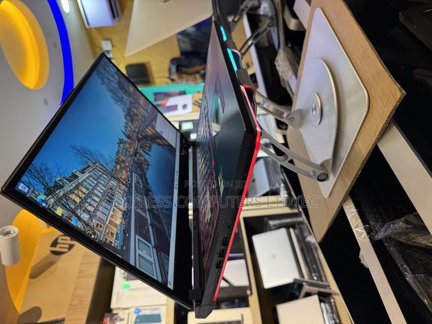 Laptop Asus ROG Strix G731G 24GB Intel Core I7 SSD 512GB photo 2