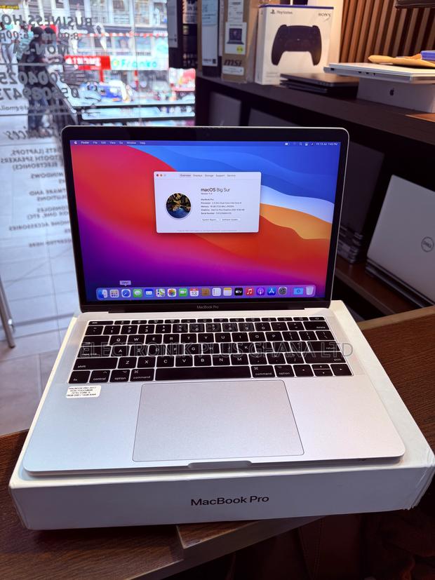 Laptop Apple MacBook Pro 2017 16GB Intel Core i5 SSD 256GB