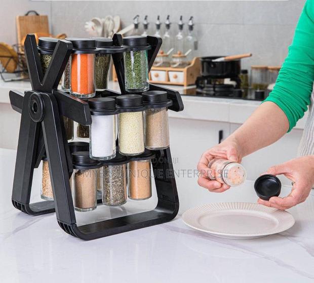 Multiple 18pcs Rotating Spice Rack · Photo 2