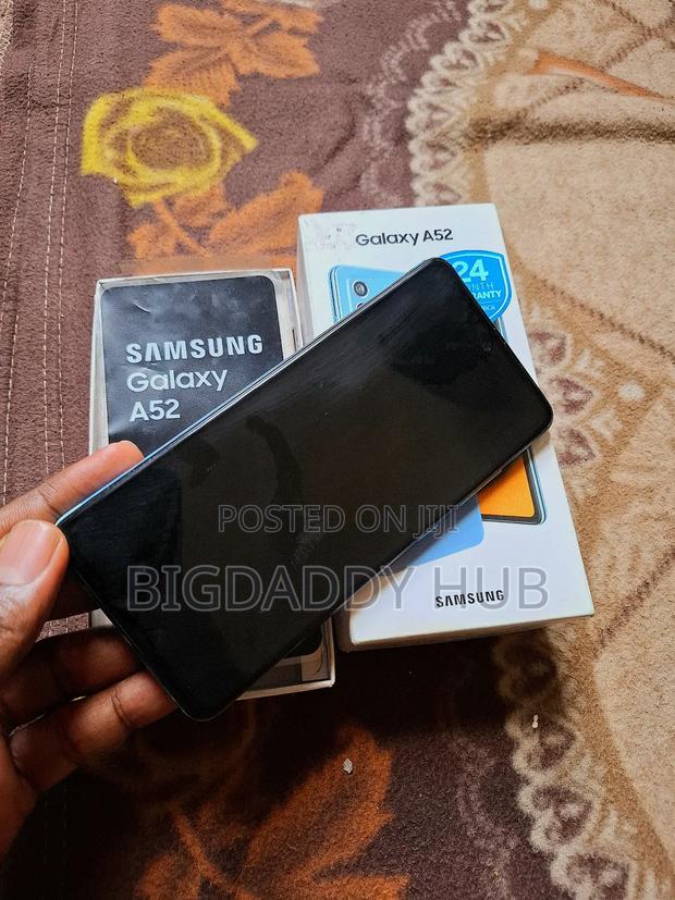 New Samsung Galaxy A52 128 GB photo 2