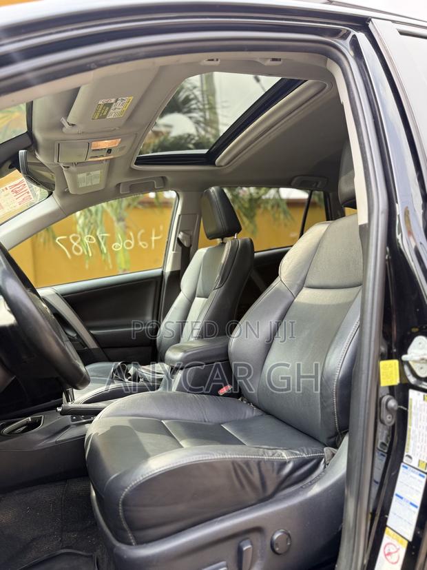 Toyota RAV4 Limited 4dr SUV (2.5L 4cyl 6A) 2018 Black