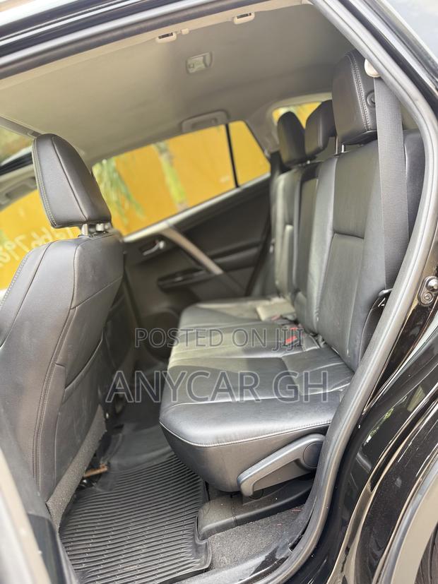 Toyota RAV4 Limited 4dr SUV (2.5L 4cyl 6A) 2018 Black