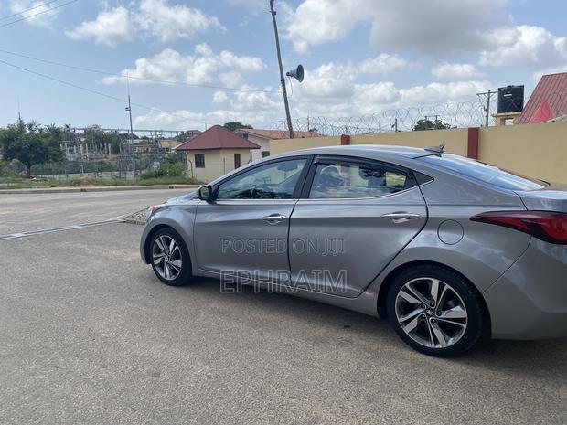 Hyundai Elantra SE 4dr Sedan (1.8L 4cyl 6A) 2014 Silver