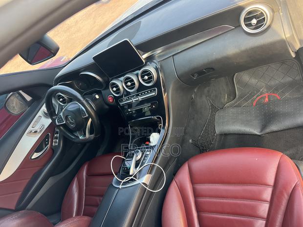 Mercedes-Benz C300 Sport 4Matic Sedan AWD (2.0L 4cyll 7A) 2016 White