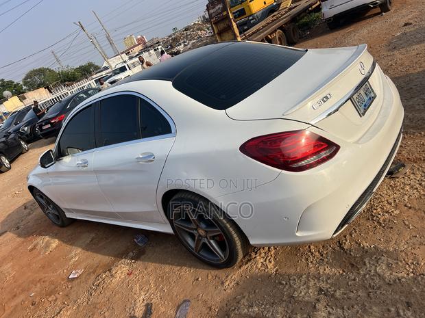 Mercedes-Benz C300 Sport 4Matic Sedan AWD (2.0L 4cyll 7A) 2016 White