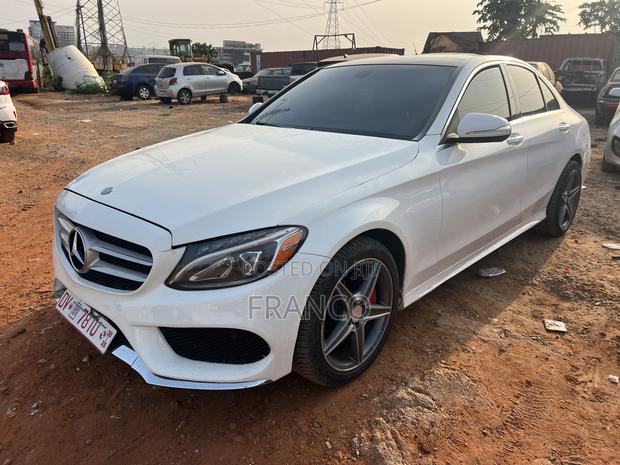 Mercedes-Benz C300 Sport 4Matic Sedan AWD (2.0L 4cyll 7A) 2016 White