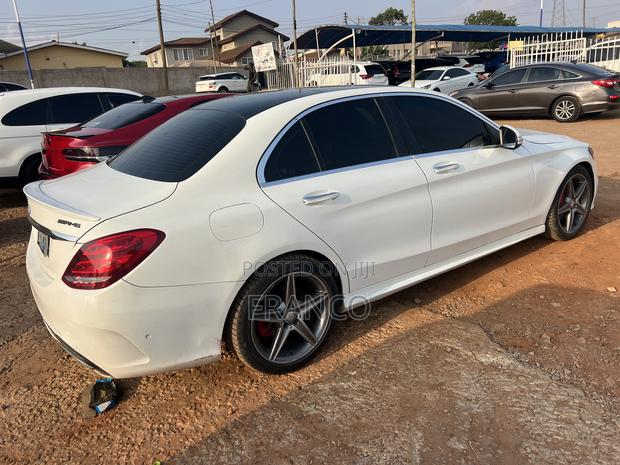 Mercedes-Benz C300 Sport 4Matic Sedan AWD (2.0L 4cyll 7A) 2016 White