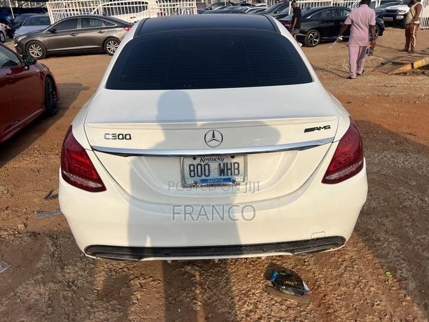 Mercedes-Benz C300 Sport 4Matic Sedan AWD (2.0L 4cyll 7A) 2016 White