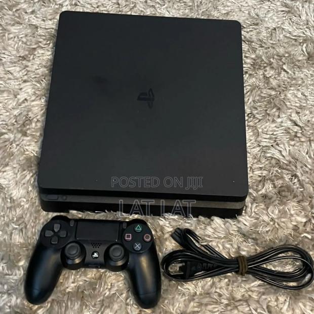 Ps4 Slin With 6 Games. Fc 27 Included · Photo 3