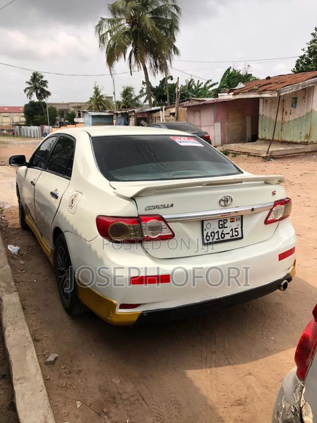 Toyota Corolla LE 4dr Sedan (1.8L 4cyl 4A) 2013 White