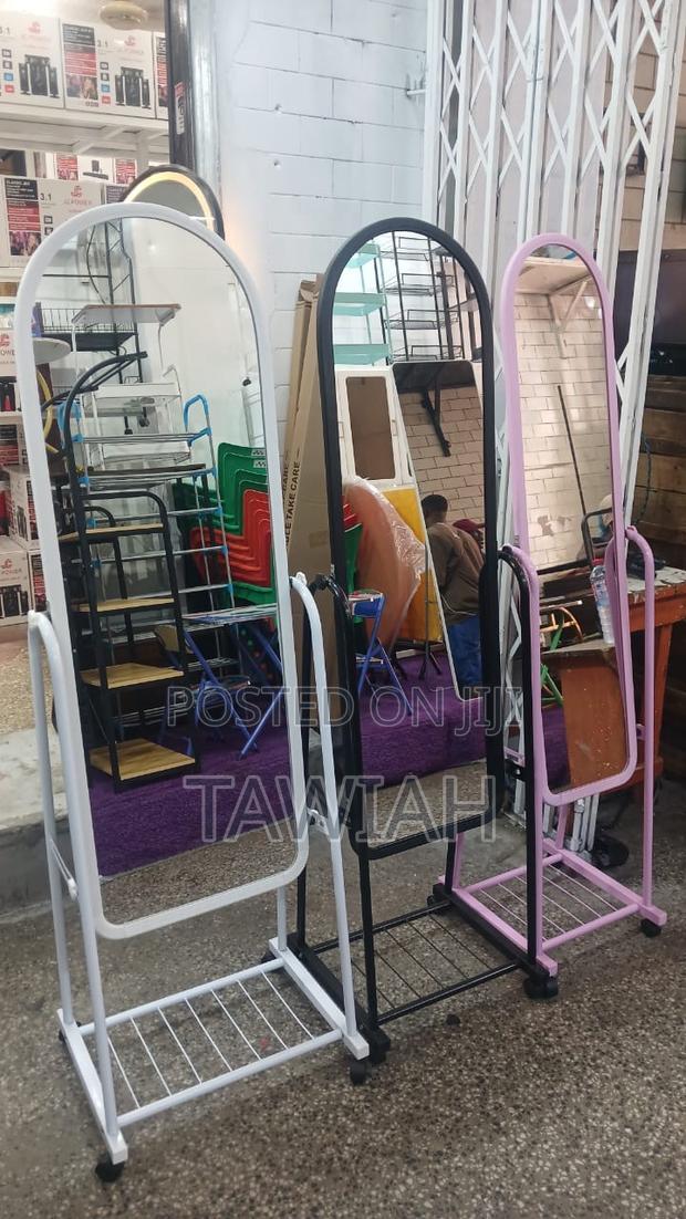 Dressing Mirror · Photo 2