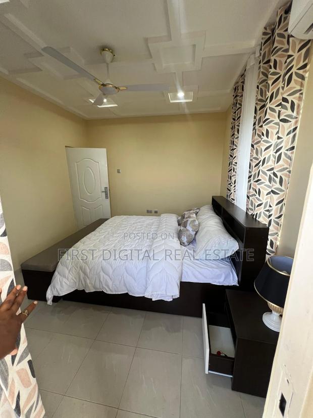 2 Bedroom Furnished Apartment for Rent at Redtop · Photo 3