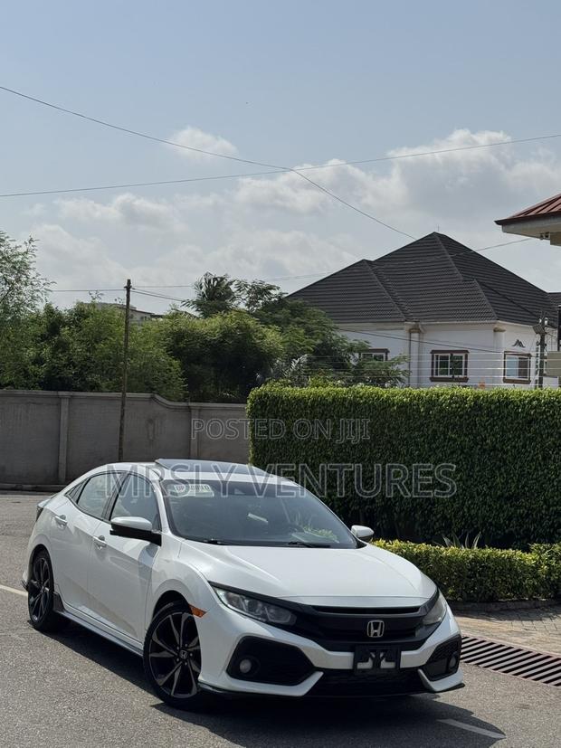 Honda Civic Sport 4dr Hatchback (1.5L 4cyl) 2017 White