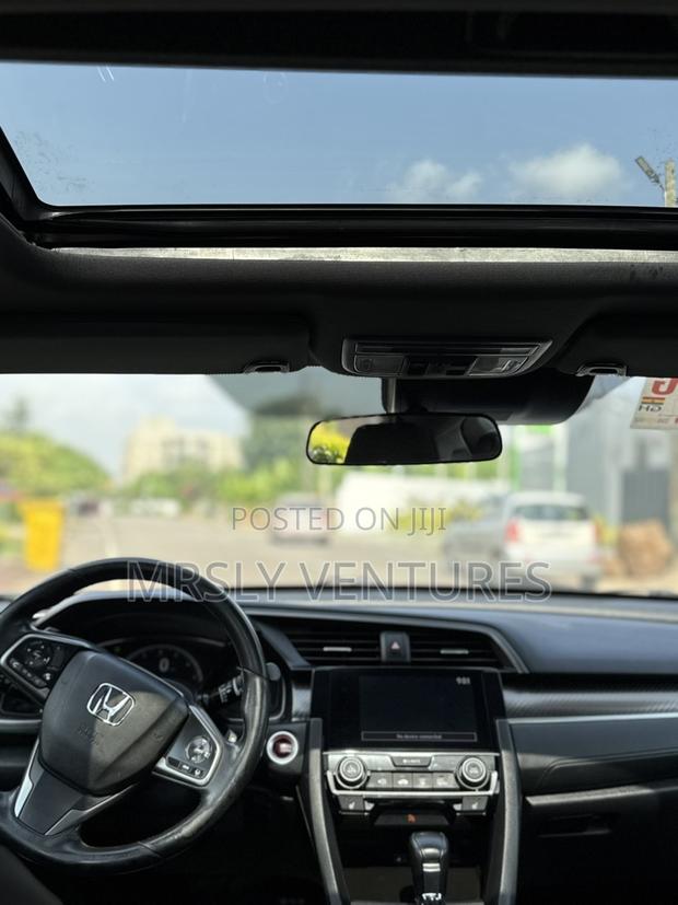 Honda Civic Sport 4dr Hatchback (1.5L 4cyl) 2017 White