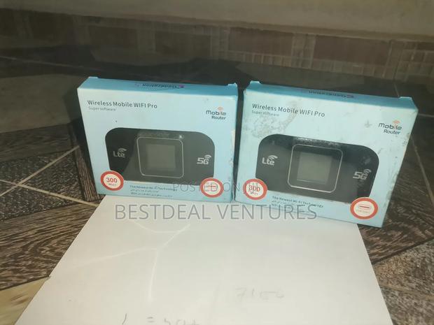 Universal 5g Lte Mifi With Display Screen photo 4