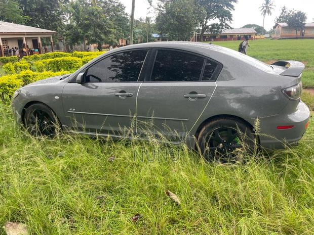 Mazda 3 2.0i Sport 2007 Gray