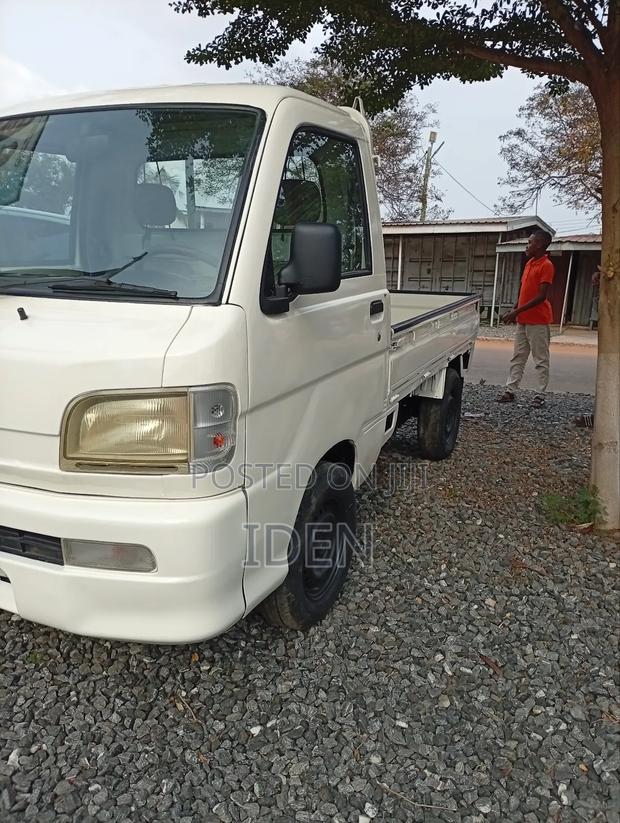 Daihatsu Hijet 1999 White photo 7
